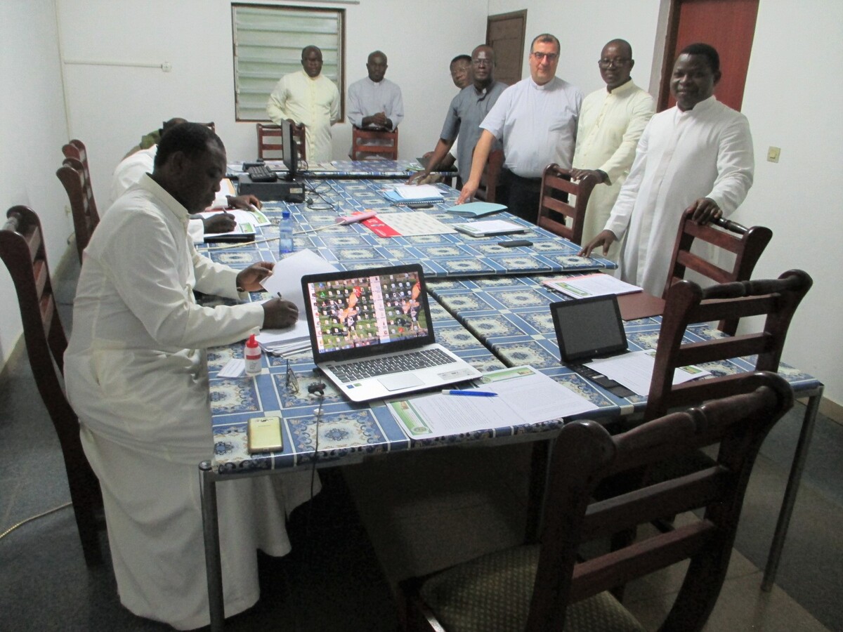Session de travail avec le Conseil du Séminaire saint Jean-Paul II à Lomé