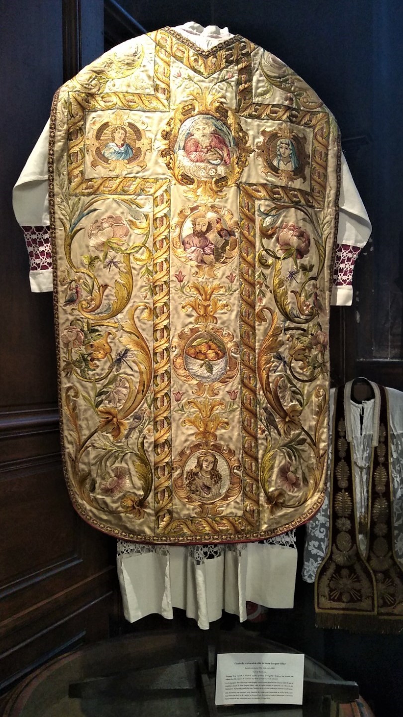 chasuble olier